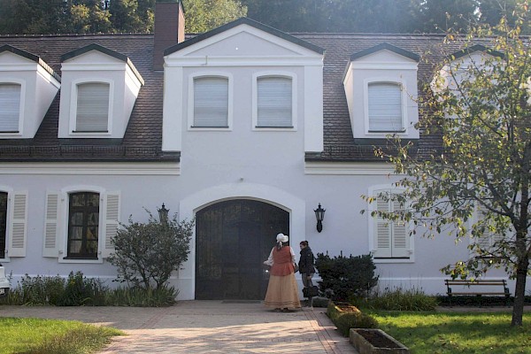Der Karlsberger Hof, dieses Gebäude beherbergte damals das Baumagazin. Heute ist es im Besitz der Familie Weber der Karlsberg Brauerei.