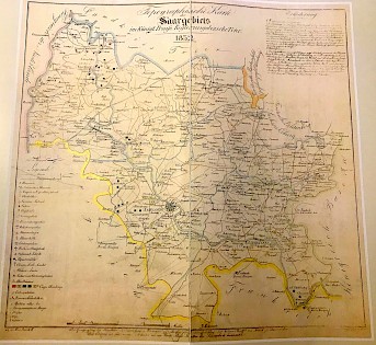 Herausgeber und Verleger dieser Karte sind nicht bekannt. Titel: Topographische Karte des Saargebiets im Königl. Preuß. Regierungsbezierke Trier 1832. Originalmaßstab: ca. 1:160000, Kartenspiegel ( B x H): 39,0cm x 38,0 cm, Wiedergabe:73% Quelle/ Fundort:  Landesarchiv Saarbrücken